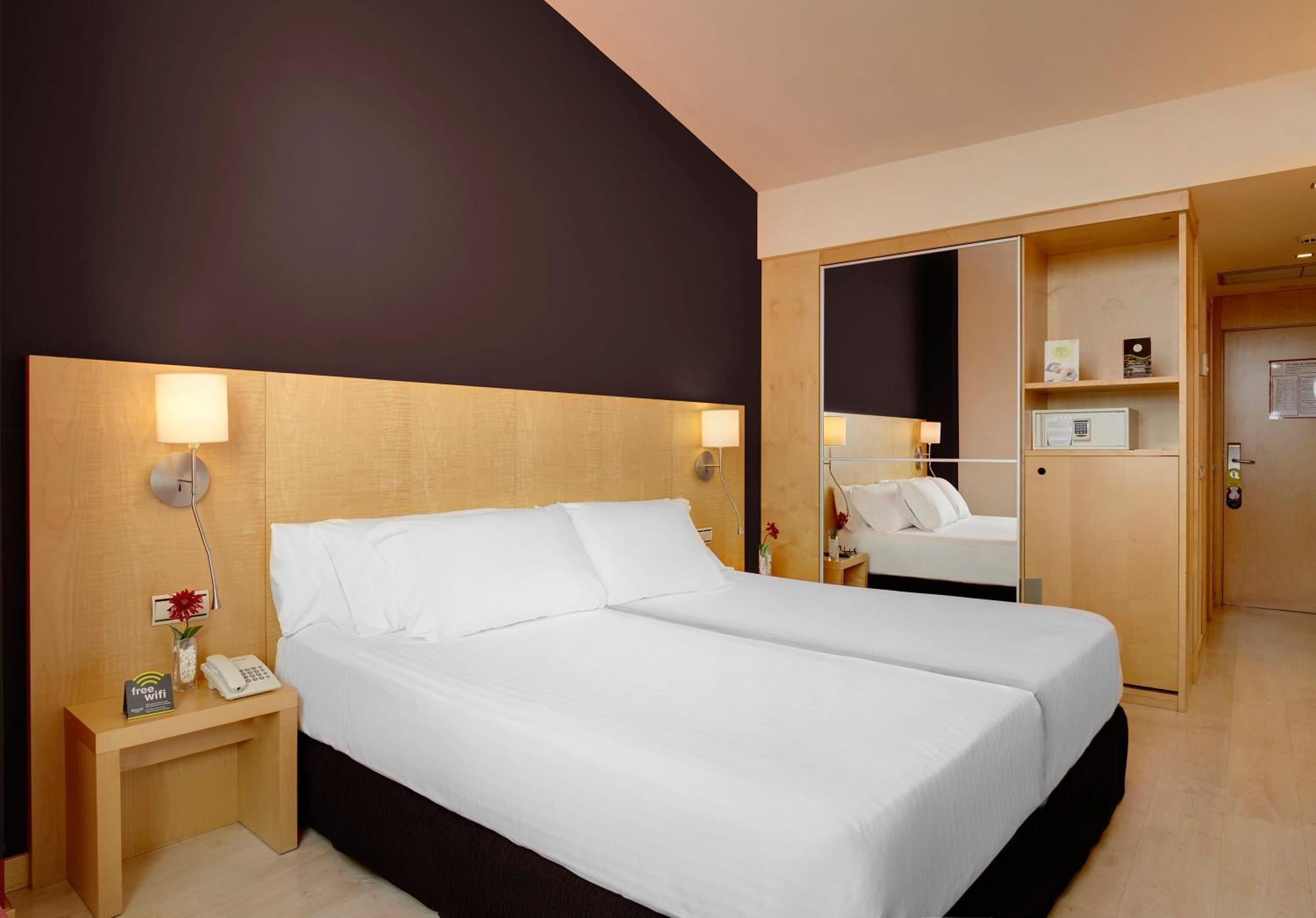 Hotel Sercotel Portales Logroño Kültér fotó